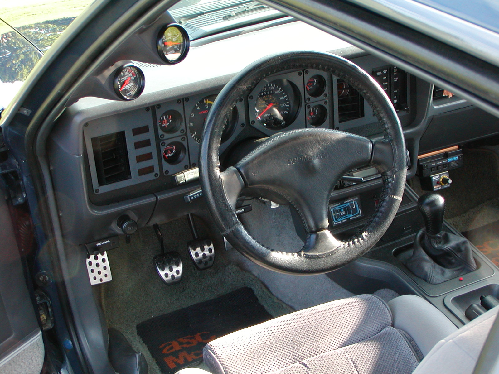 image interiorgauges-jpg