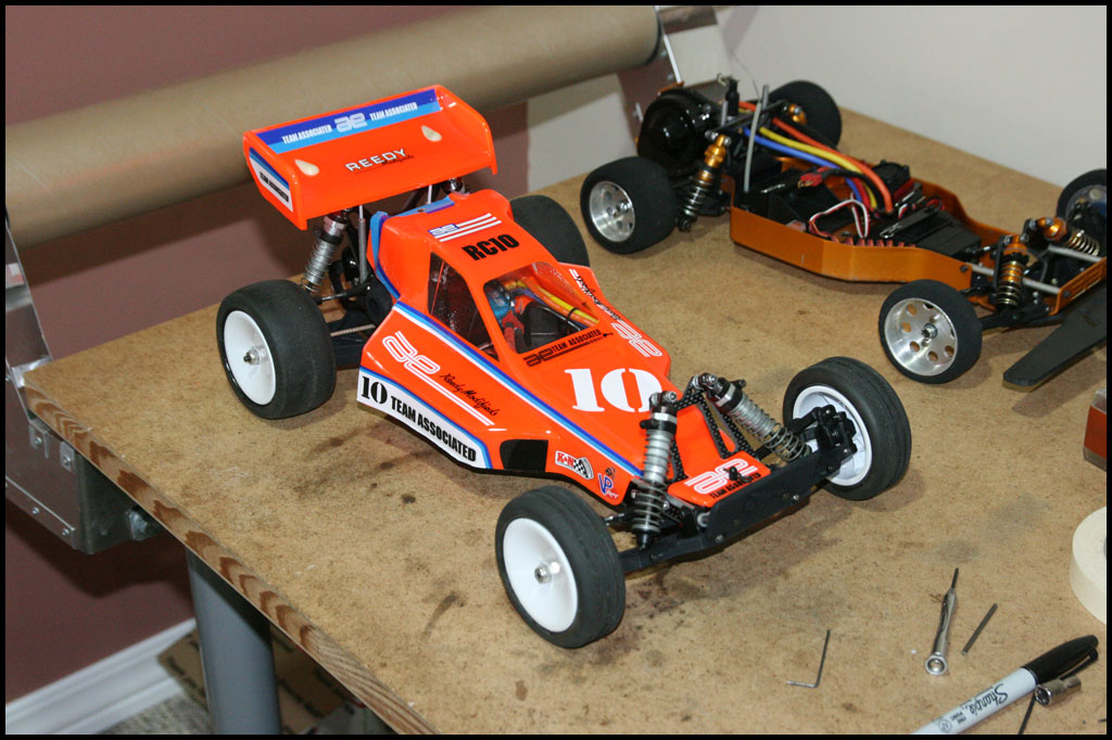 OIN Mid Motor RC10